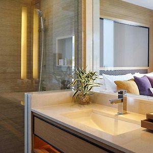 One-Bedroom Suite Ocean View Balcony